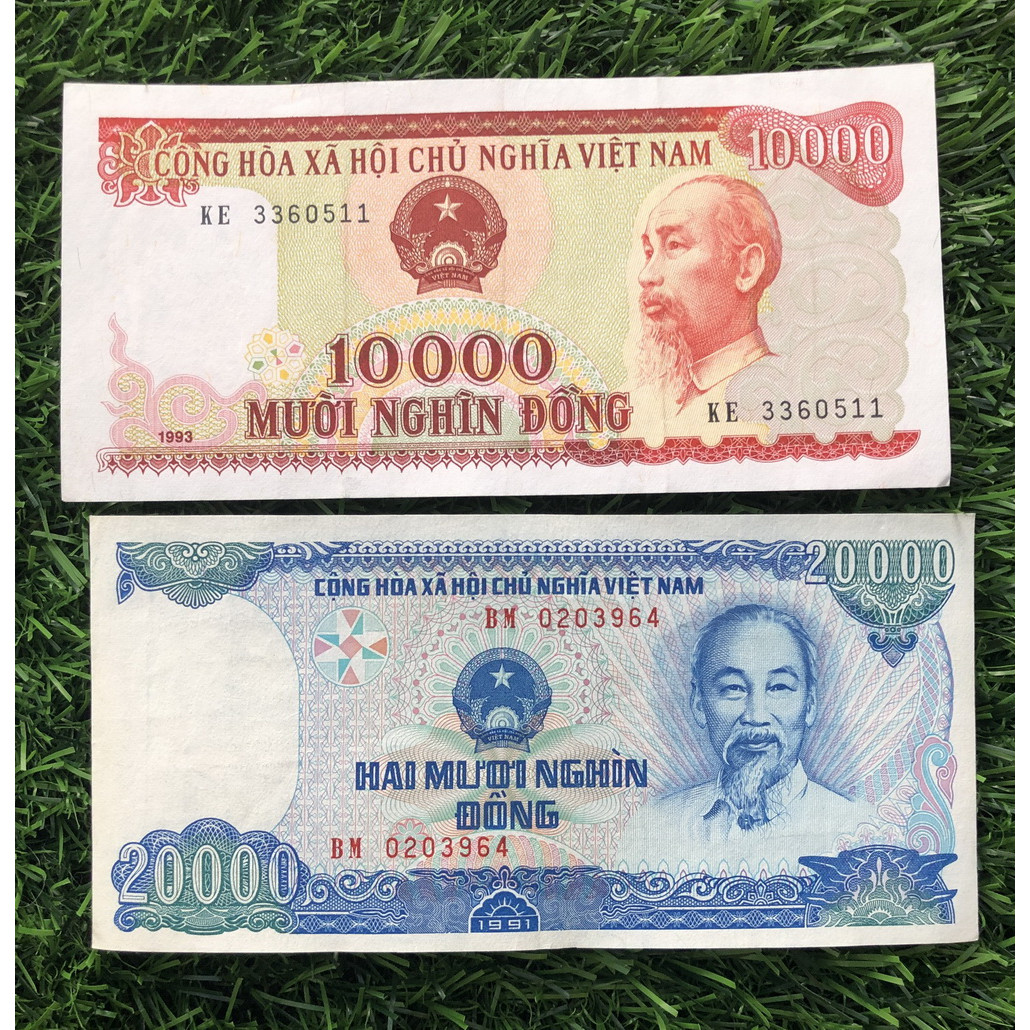 Combo 2 tờ 10000 đồng đỏ 1993 và 20000 đồng xanh dương 1991 xưa sưu tầm, đi kèm bao lì xì