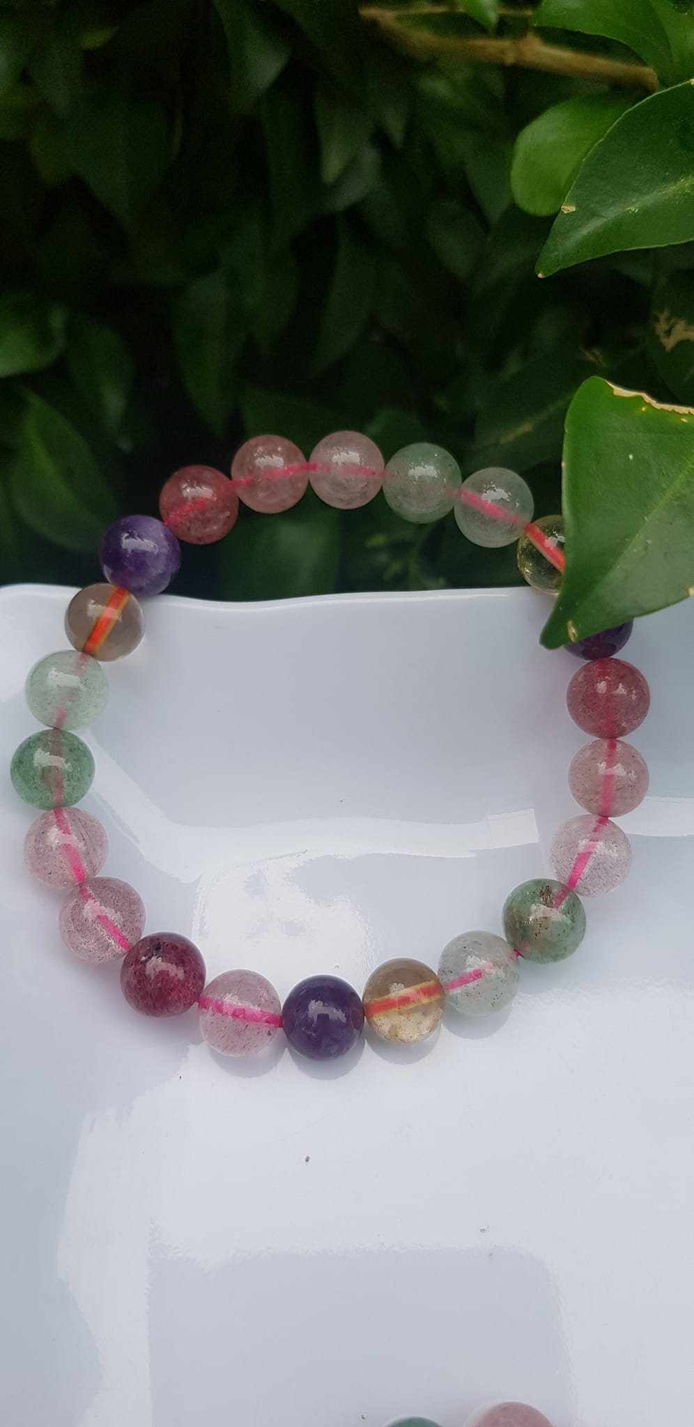 Vòng tay phong thủy may mắn đá thạch anh ngũ sắc tự nhiên Size vòng 8mm bóng tuyệt đẹp đa sắc màu nữ đeo xinh đẹp rẻ hợp nữ tất cả các mệnh Đá thiên nhiên đeo tốt sức khỏe, tim mạch đồng thời may mắn phong thủy tài lộc ạ