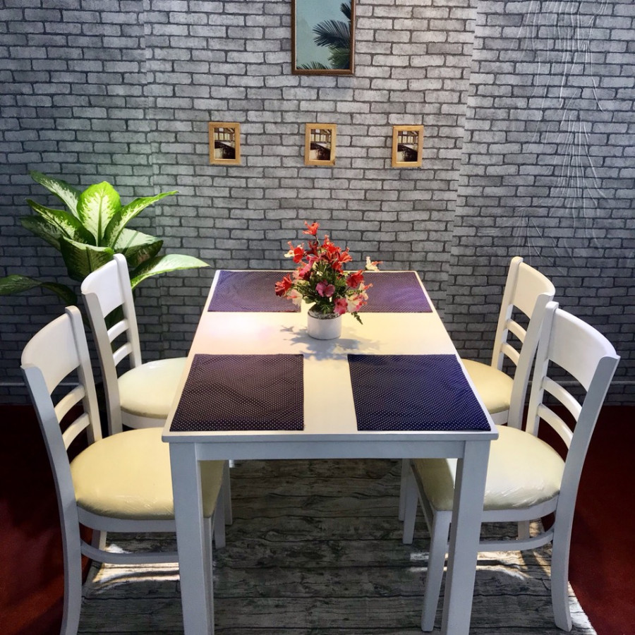 Bộ bàn ghế cabin trắng 4 ghế