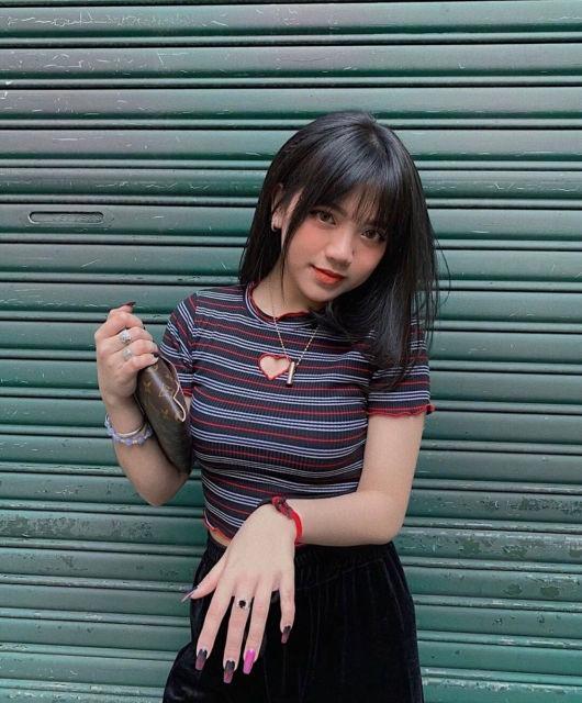 Áo kiểu croptop SỌC cut-out