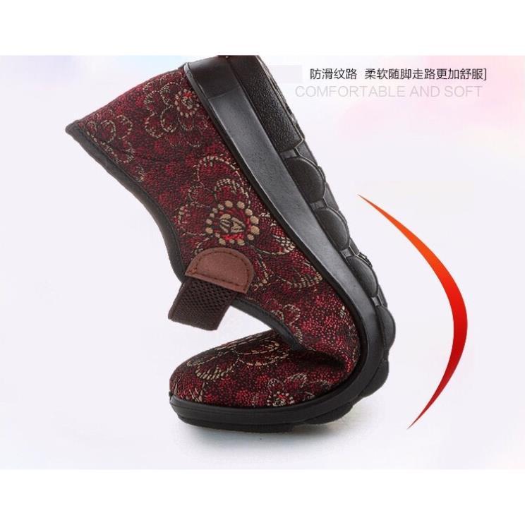 Hàng chất lượng Giày trung niên nữ họa tiết bông hoa đế cao su êm chân - Vincent Shop