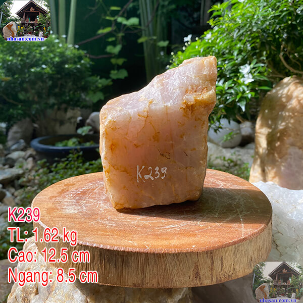 Đá thạch anh thô dùng để trang trí nhà bếp - 1.62kg