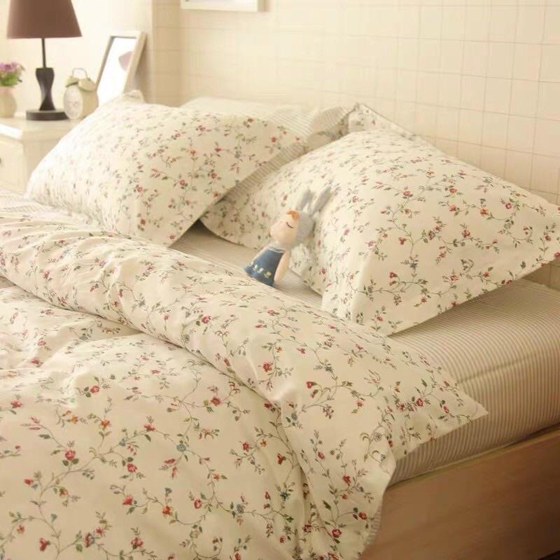 Set Cotton Living 100%cotton Hàng Nhập Khẩu Cao Cấp 4 Món Hoa Vintage Nhí Trắng