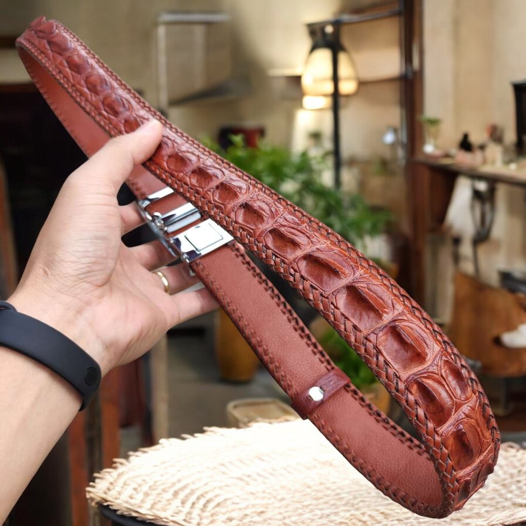 Nịt Da Cá Sấu Gai Liền Đan Viền Thủ Công N33ND1 (mặt bạc)