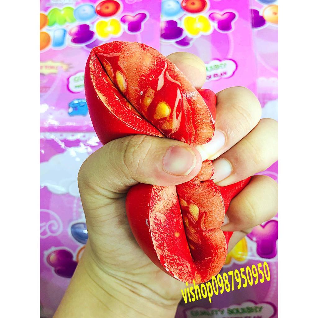 SQUISHY NỦA QUẢ CÀ CHUA