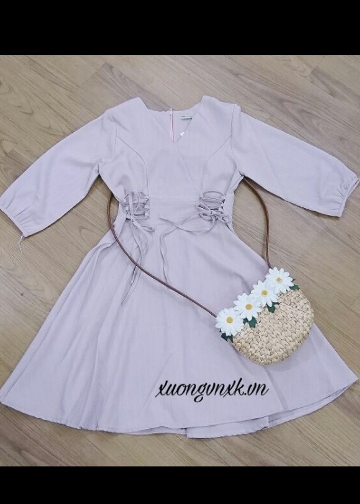 Đầm hồng đan dây eo