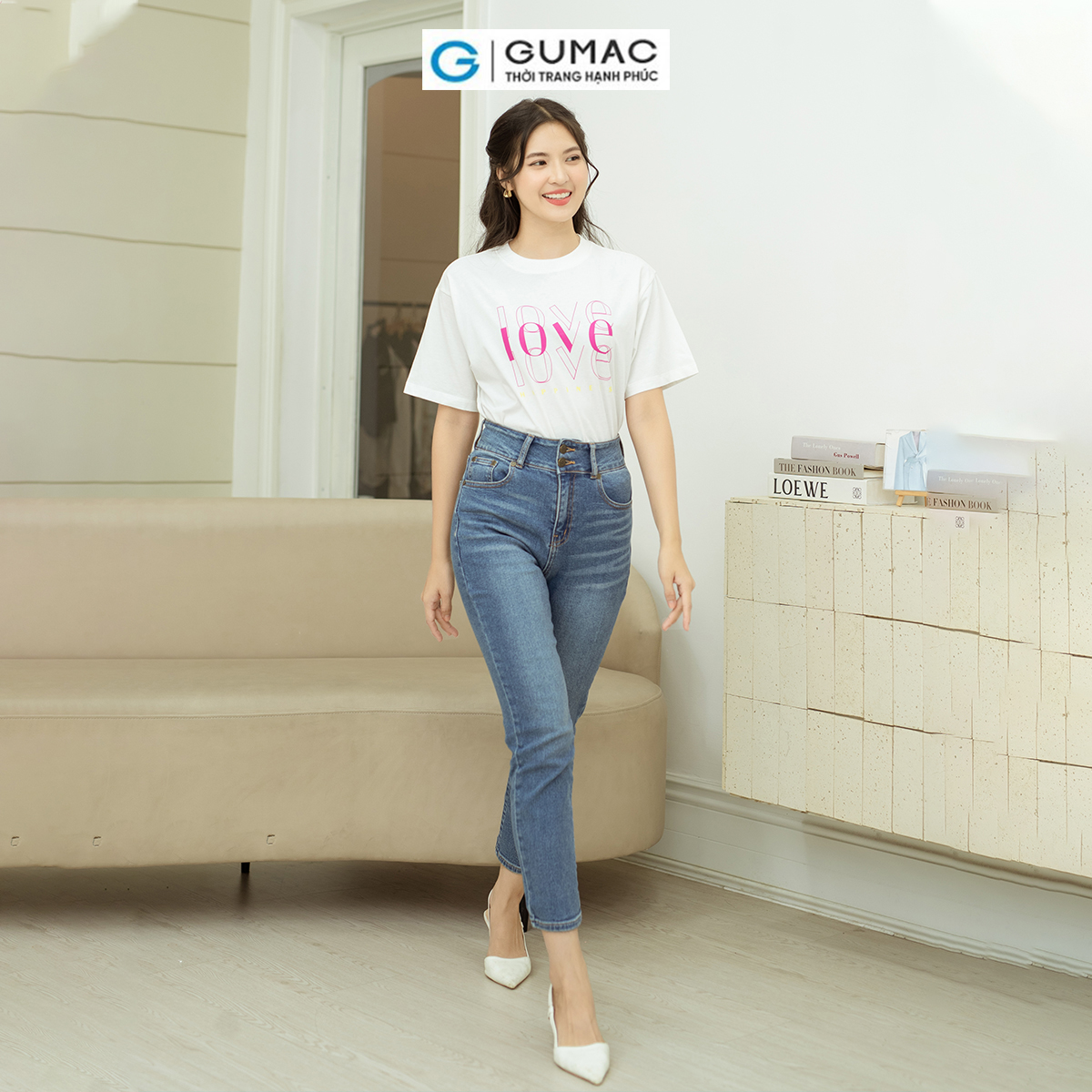 Áo thun in chữ GUMAC ATD08052