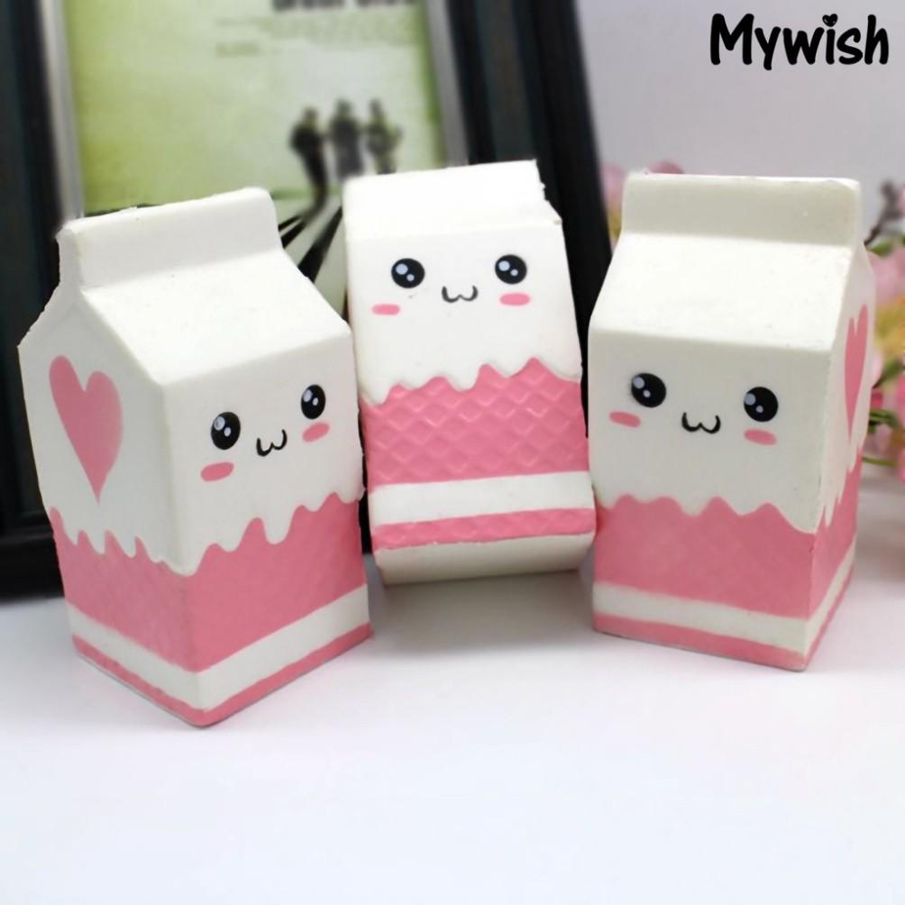 Đồ Chơi Xốp Squishy Giảm Stress Hình Bình Sữa Dễ Thương Cho Bé