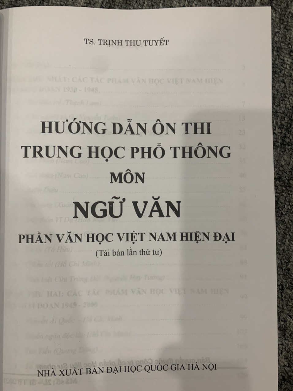 Combo Hướng dẫn ôn thi THPT môn ngữ văn phần văn học việt nam hiện đại và phần đọc hiểu nghị luận xã hội