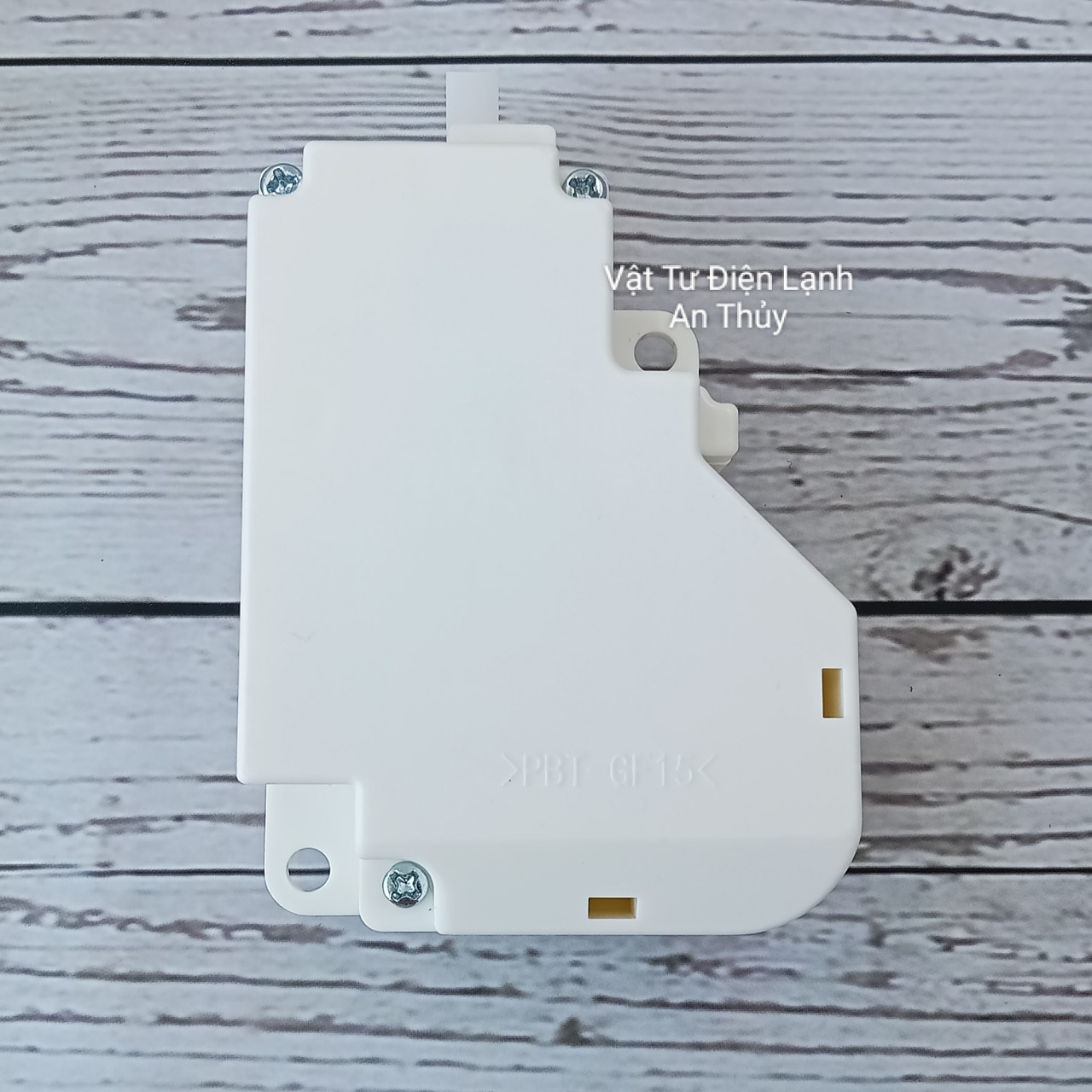 Công tắc khóa cửa máy giặt TOSHIBA cửa trên E89 3 chân 220V RF DLS-30-4