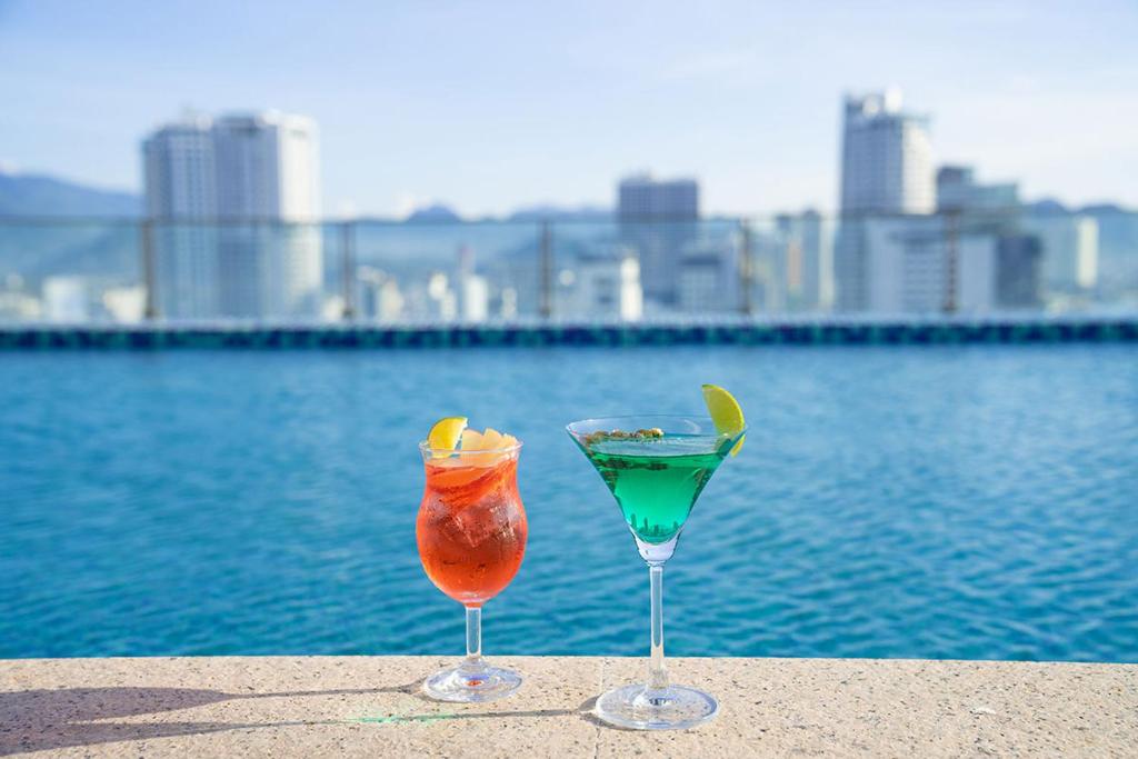 Combo 3N2D KS Green Beach Hotel Nha Trang: VMB khứ hồi Hà Nội - Nha Trang + Phòng Tiêu Chuẩn + Ăn sáng