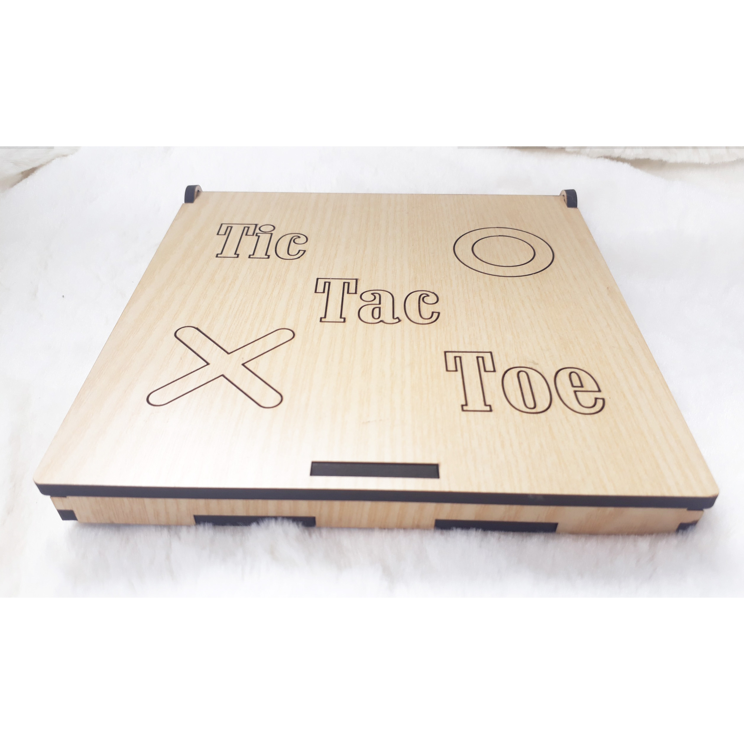 Cờ tic-tac-toe giúp trẻ thông minh, nhạy bén. game trí tuệ nhỏ gọn giúp trẻ tách rời với màn hình máy tính, điện thoại . kiểu dáng nhỏ gọn có thể mang đi mọi nơi