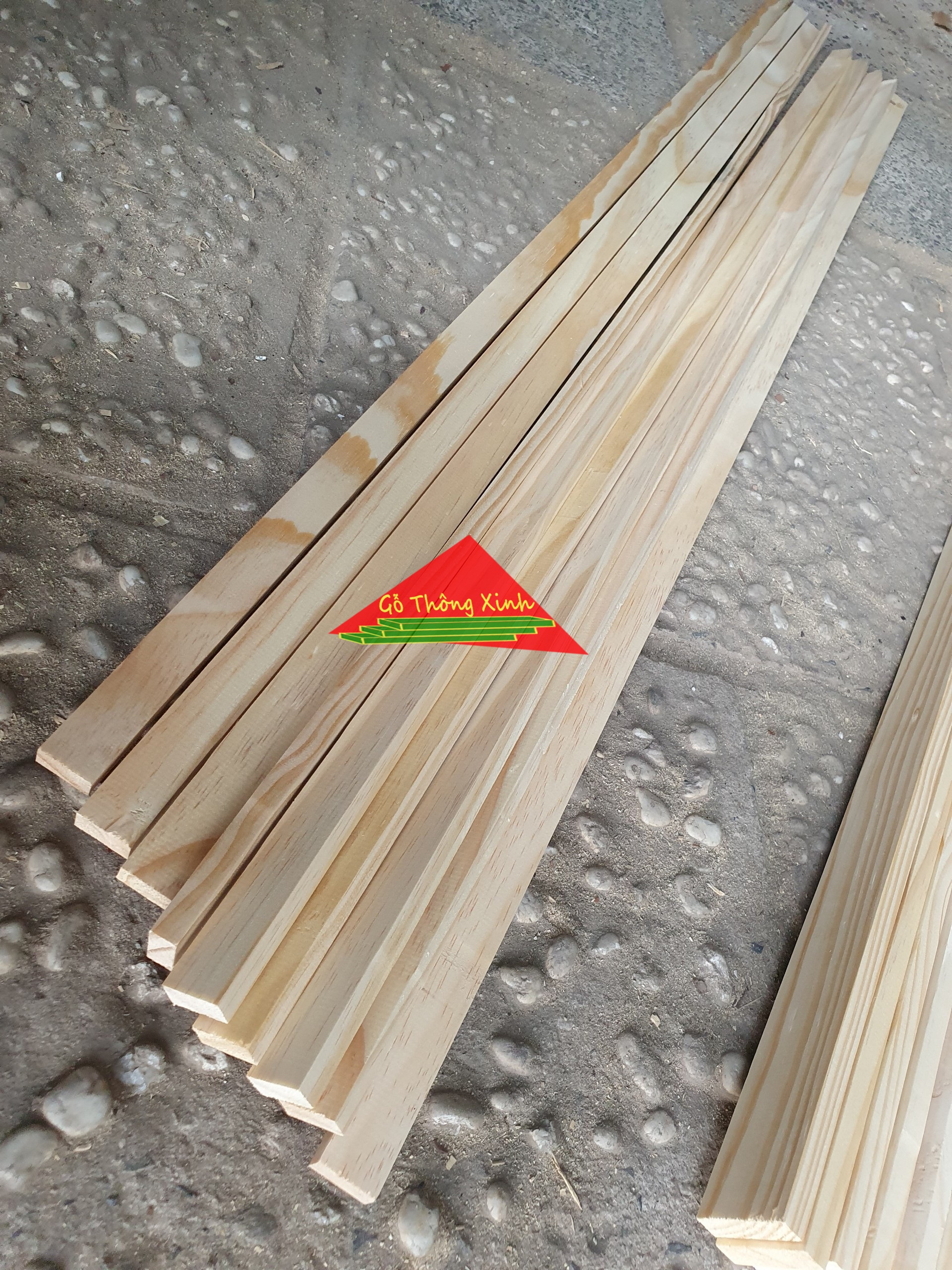 Thanh gỗ thông dài 1m,rộng 2cm,dày 1cm dùng làm nẹp,khung viền,đóng kệ,đóng vật dụng,đóng thùng gỗ,decor,DIY
