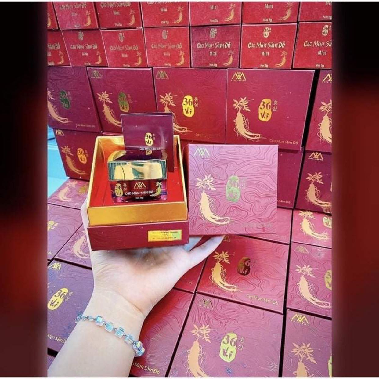 Cao mụn sâm đỏ 36 vị hũ lớn 15g hết mụn da sáng mịn căng bóng
