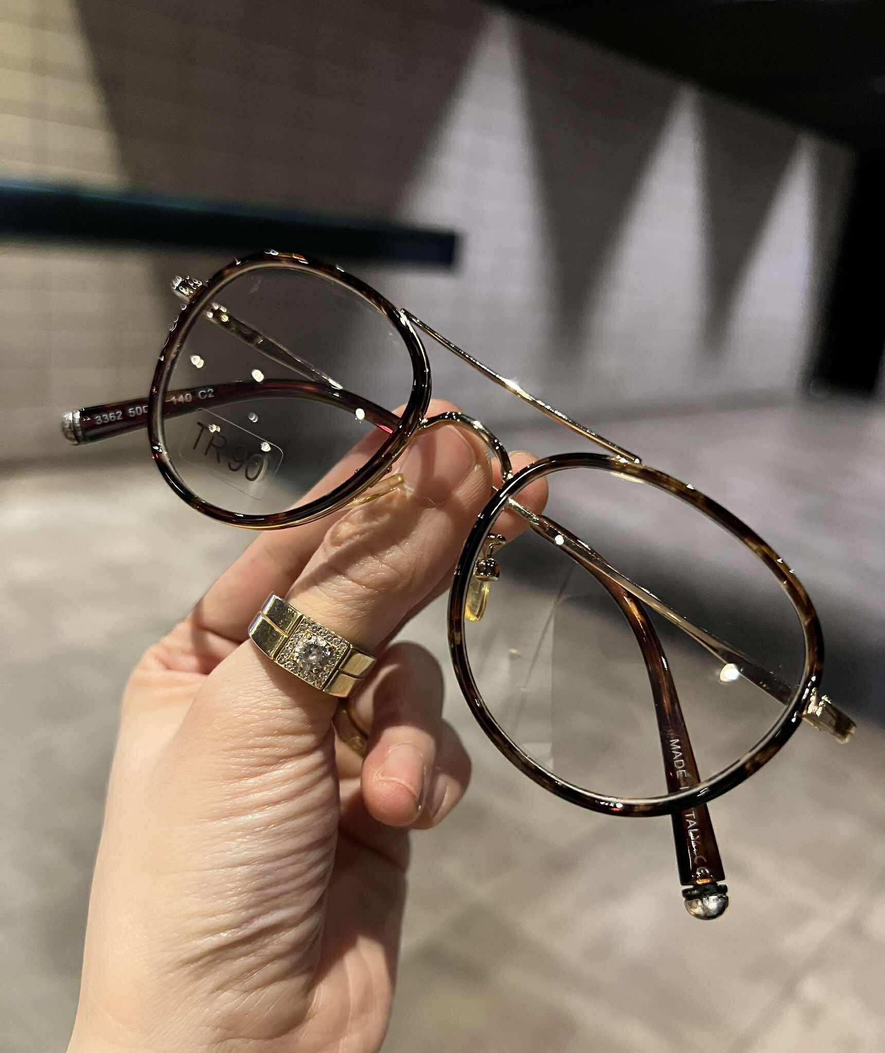 Kính mát dáng tròn màu đồi mồi cao cấp