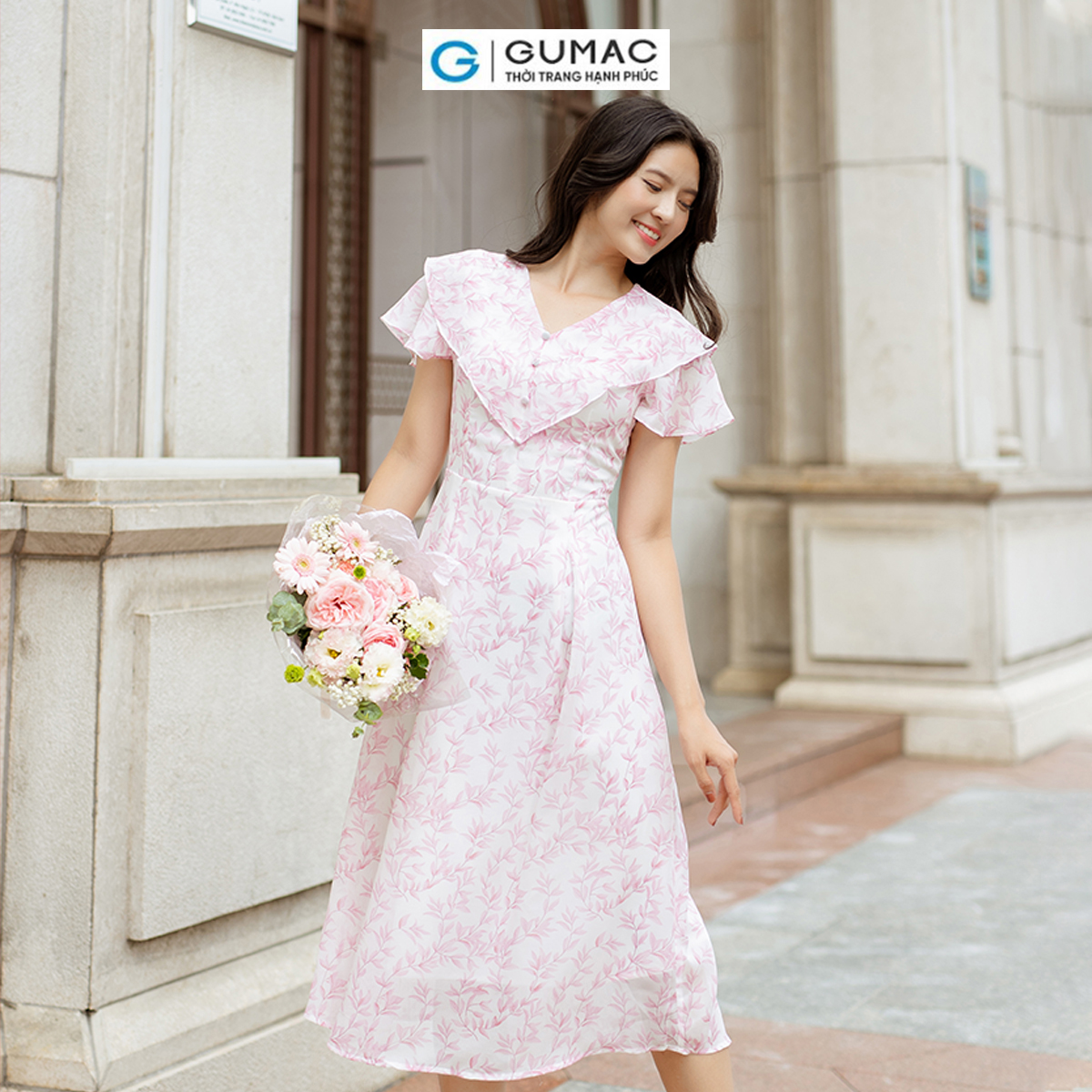 Đầm A 2 lớp họa tiết cổ V bèo nữ tính thanh lịch thời trang GUMAC DD06009