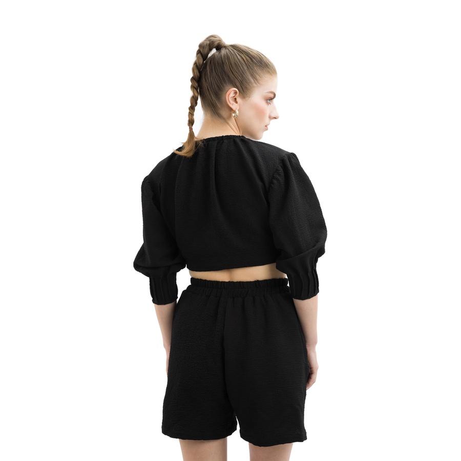 Quần short nữ màu đen, vải thun dày dặn dễ phối, là min - BLACK PATTERNED SHORTS