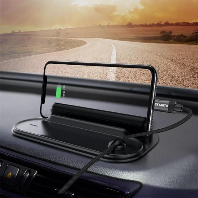 Bảng đặt ĐT để taplo xe ô tô 2 phiên bản thông minh kết hợp giá đỡ điệu thoại nội thất ô tô vios 2017 Hyundai