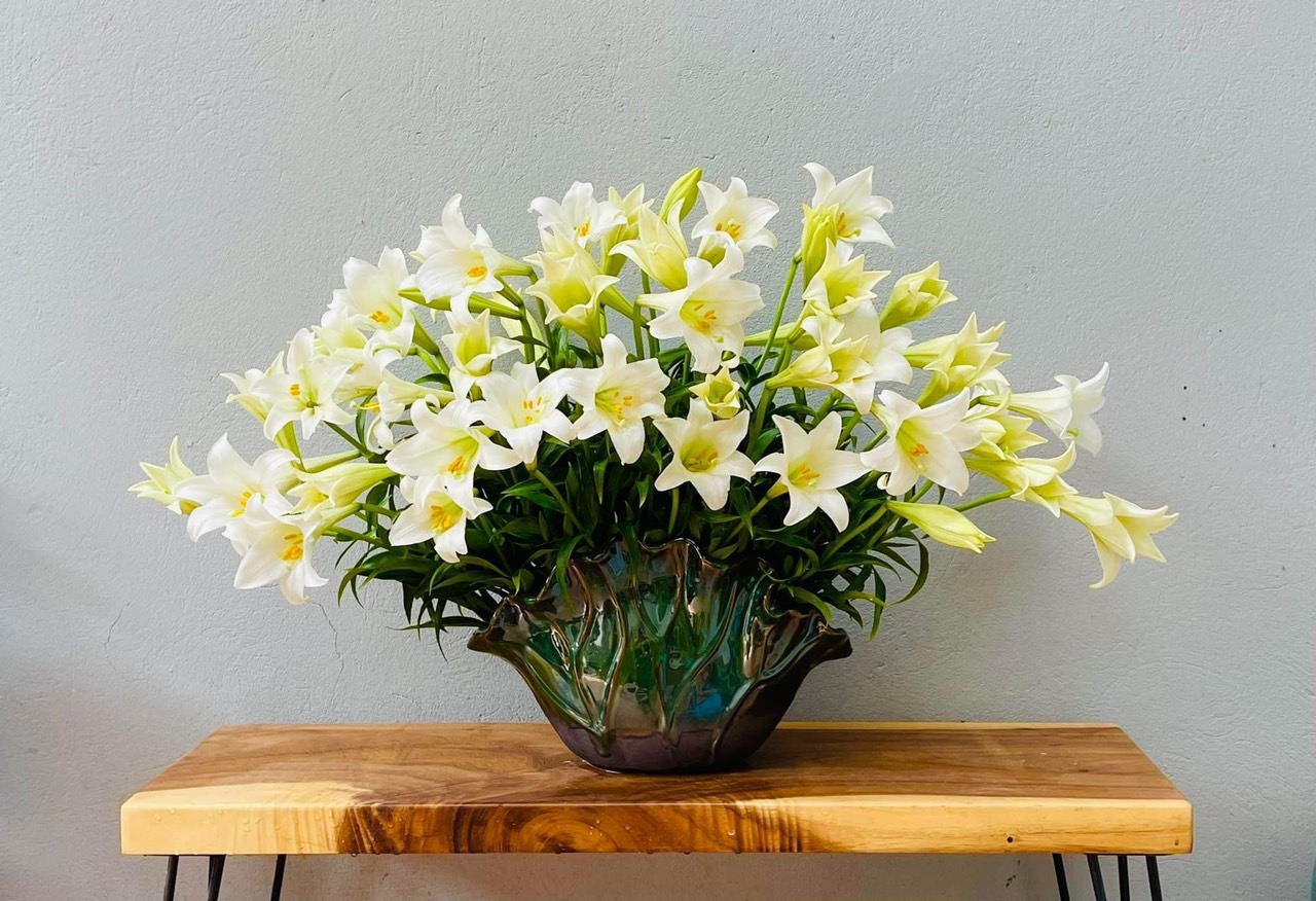 Lọ lá sen gấp gốm sứ Bát Tràng cao cấp cao 26cm ngang 32cm