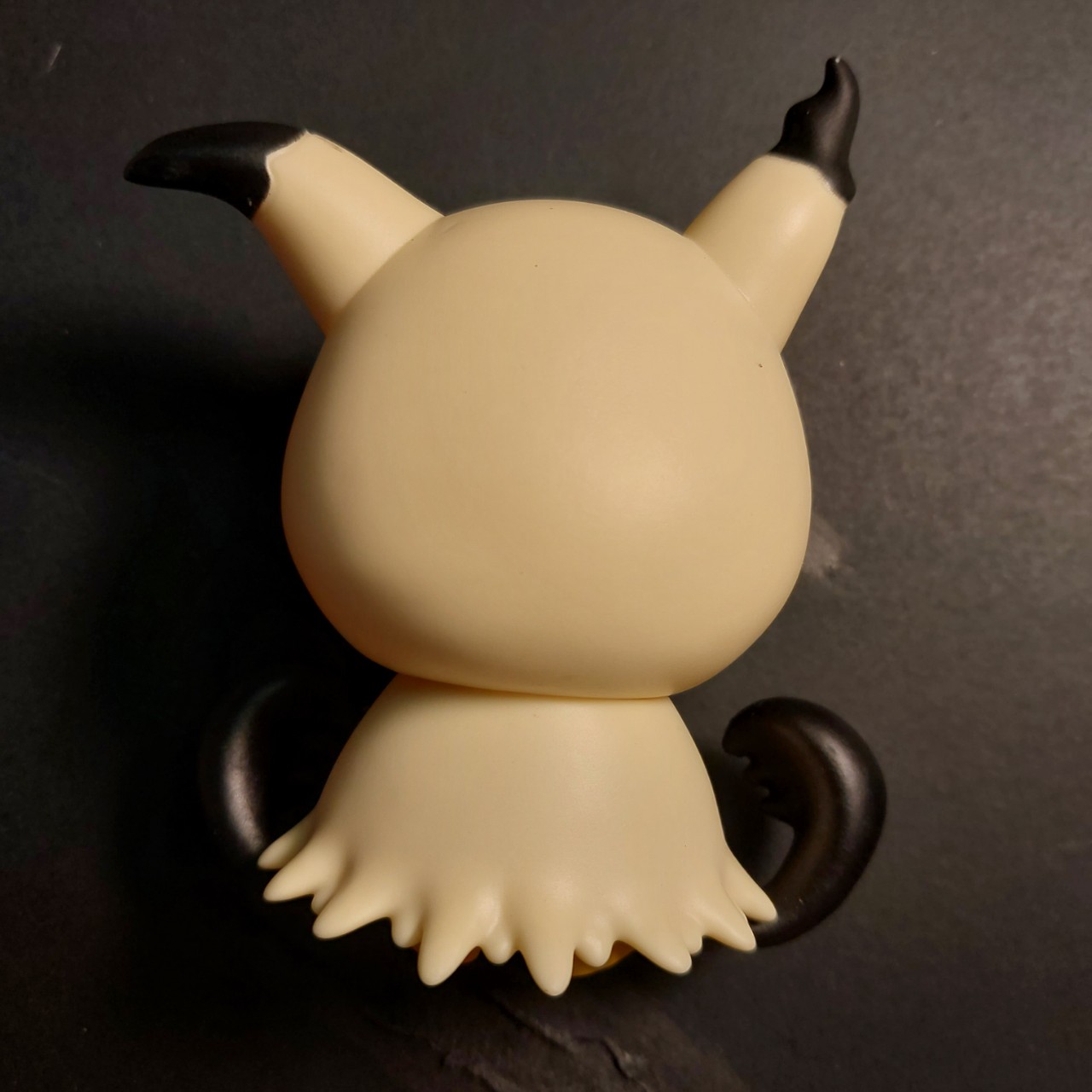 Mô hình gapcha Chibi Pikachu Mimikyu Pokemon khoát áo con rối bóng ma 2059 8-6