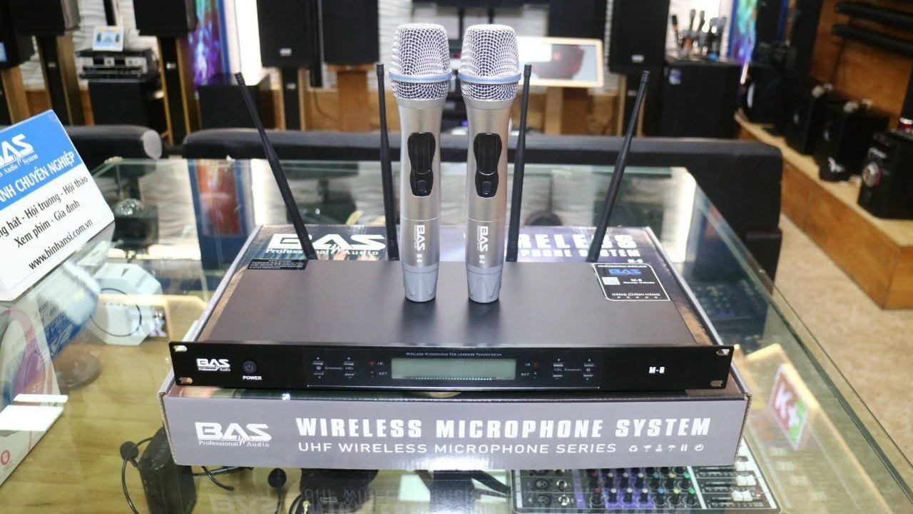 Micro không dây BAS M8, kèm chống sốc mic, micro nhập khẩu cao cấp dành cho dàn karaoke gia đình - Hàng Chính Hãng