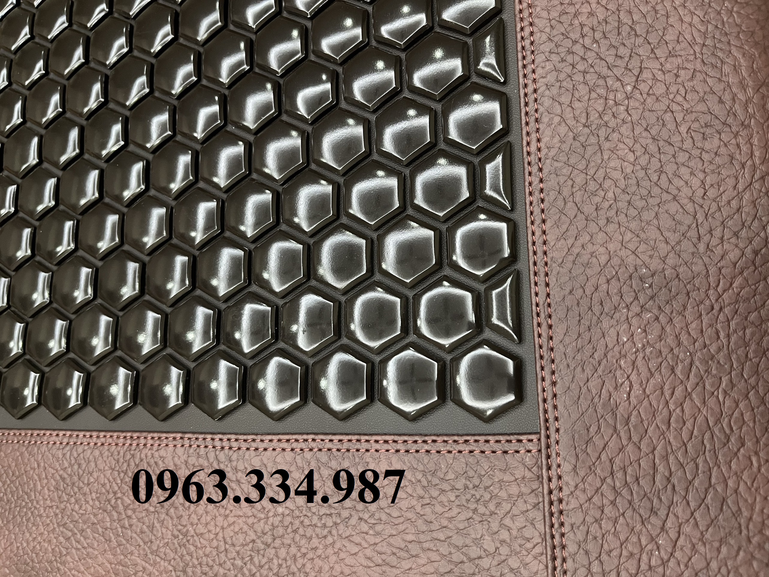 Thảm đá nhiệt nóng Fanocare KT 80x190x3.5cm C2500D lục giác đen