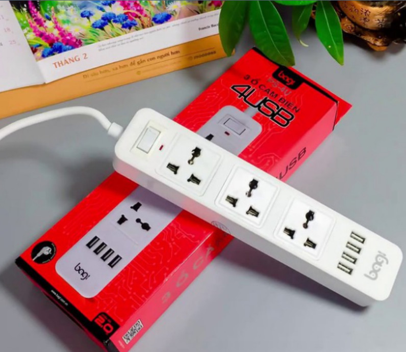 Ổ Cắm Điện Đa Năng Bagi 3 Ổ Điện + 4 Cổng USB