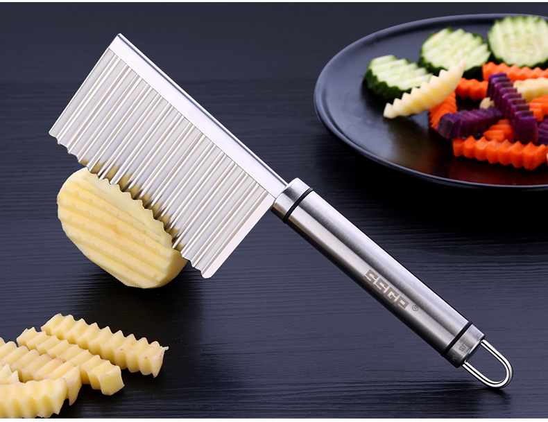 Dao thái lưỡi lượn inox sóng tạo hình củ quả IN05