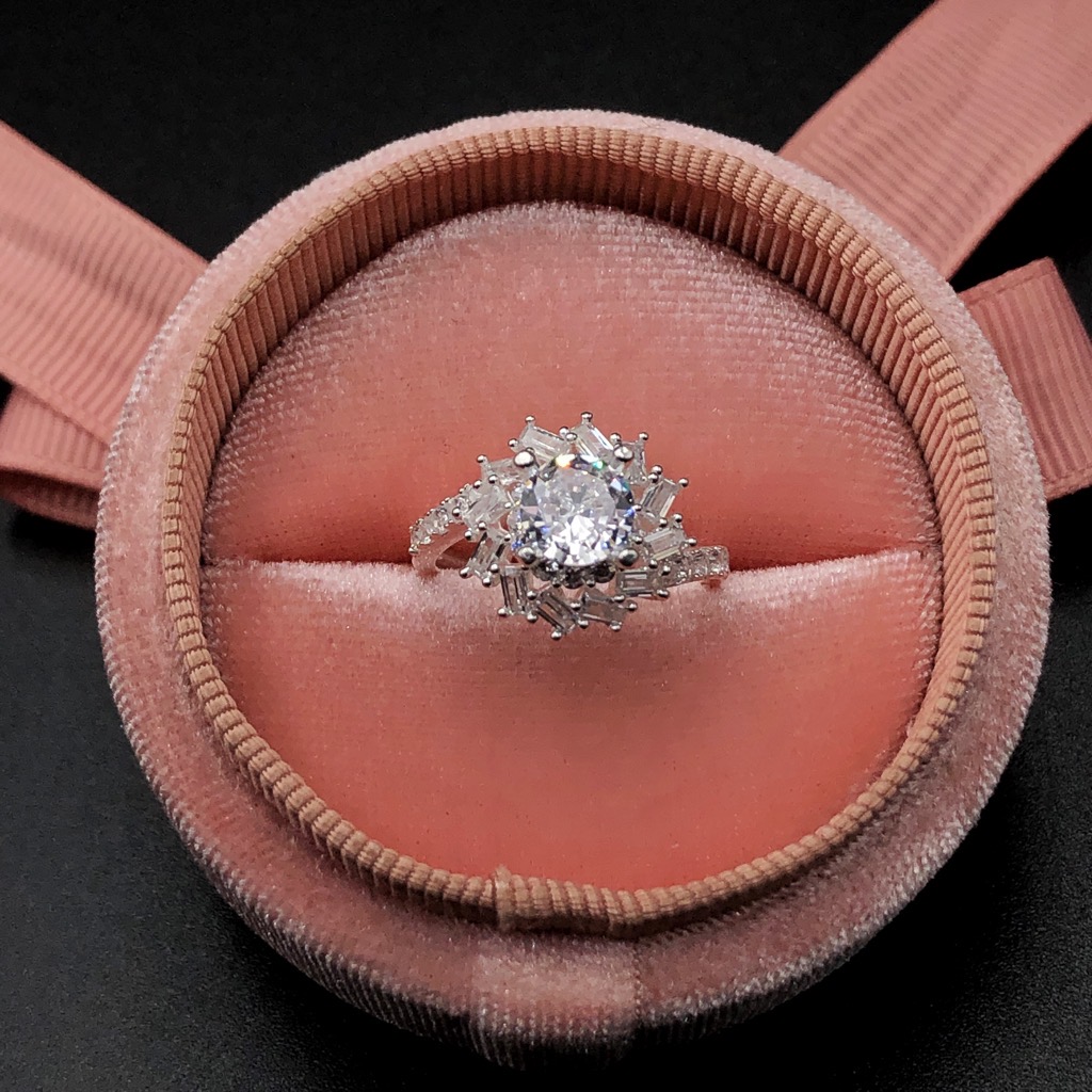 Nhẫn Nữ Đính Đá Chính Hãng Bạc Hiểu Minh NU502