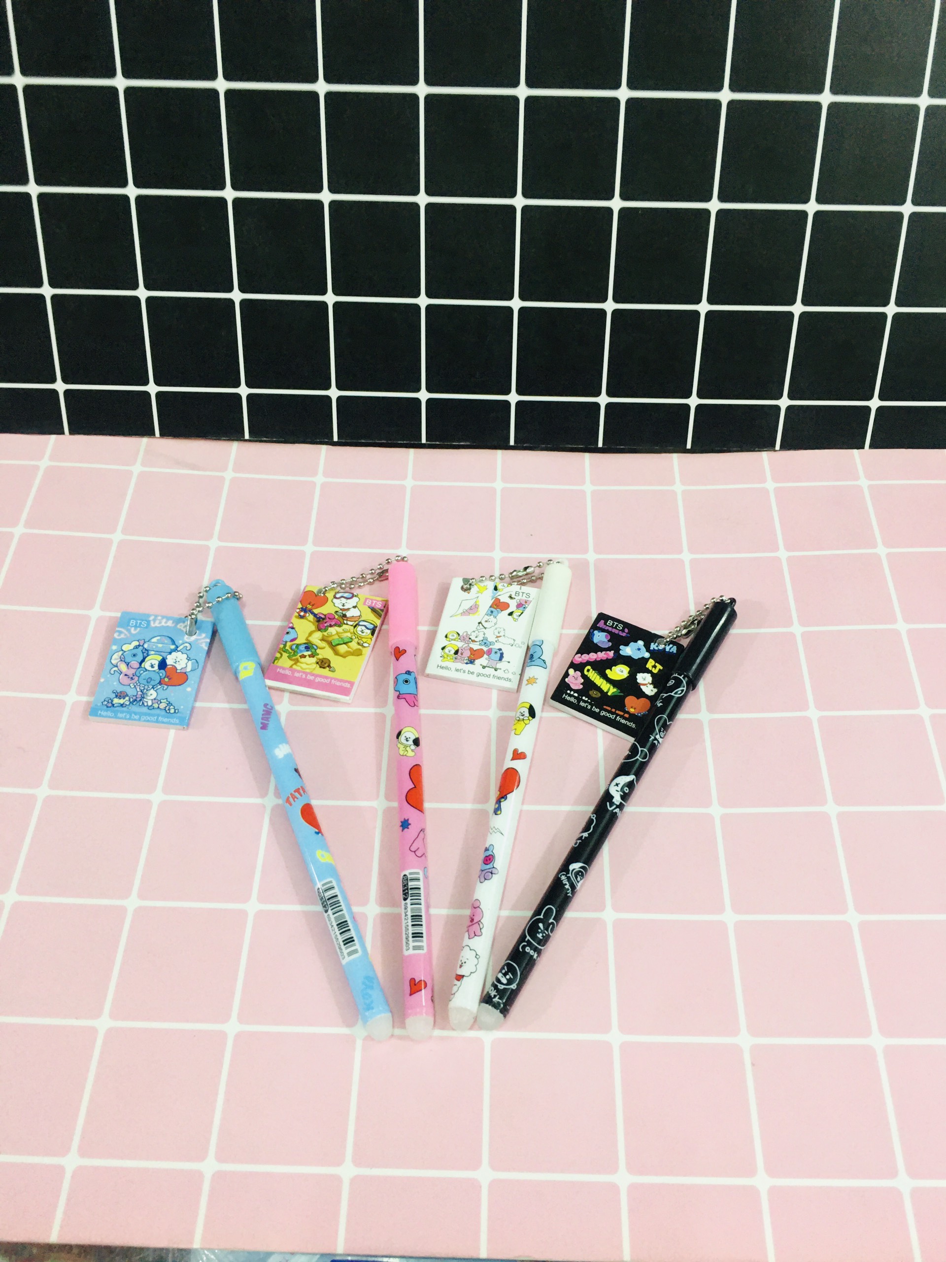 SET 4 Bút nước ma thuật BTS BT21 mực tẩy xóa được