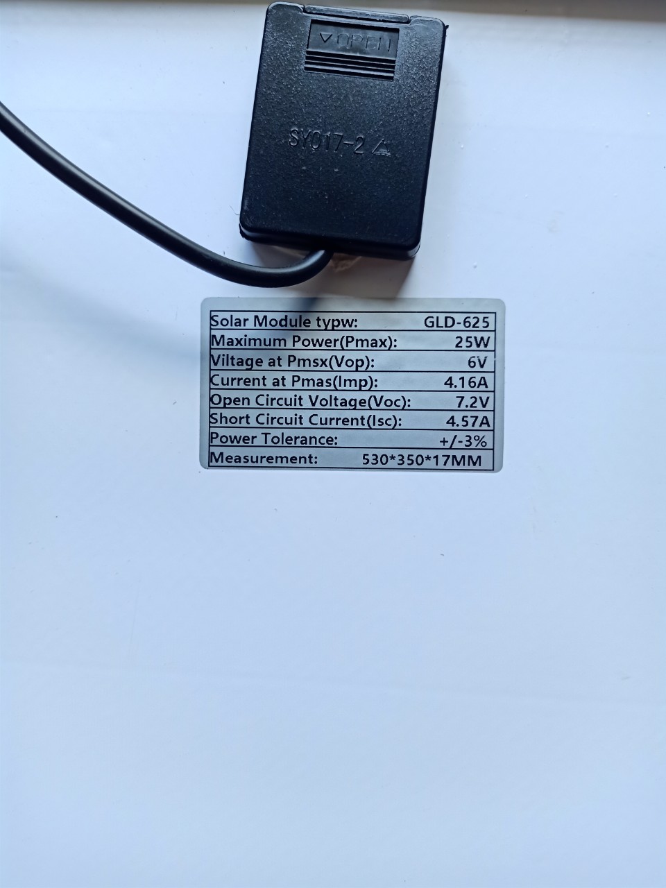 Đèn pha led năng lượng mặt trời 100w ánh sáng trắng