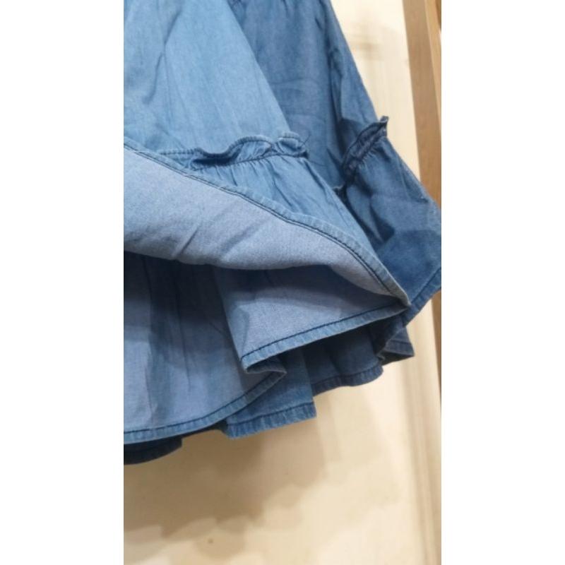 Chân váy jeans vải bò giấy liền quần size đại cho bé, dáng dài
