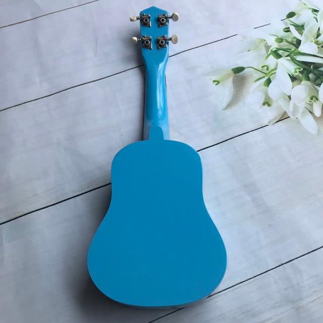 Đàn ukulele doremon - tặng phụ kiện