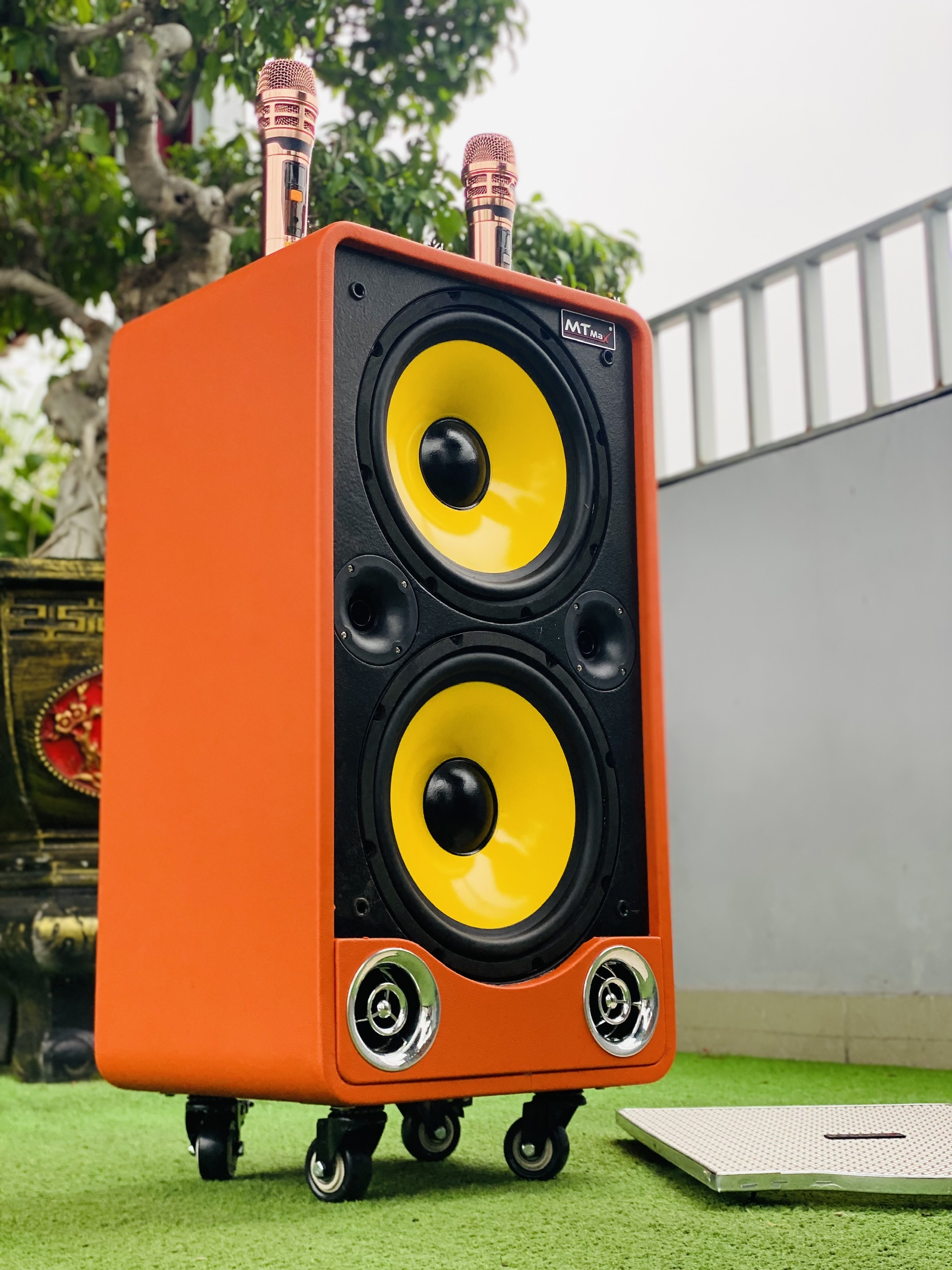 Loa Karaoke Xách Tay L2 Pro Công Suất 600W  Bass Đôi 25 Kèm 2 Micro Không Dây Hợp Kim Hát Nhẹ Âm Sâu Hàng Nhập Khẩu