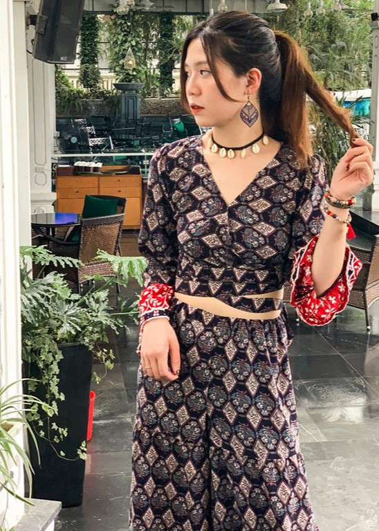 Set quần áo kim cương