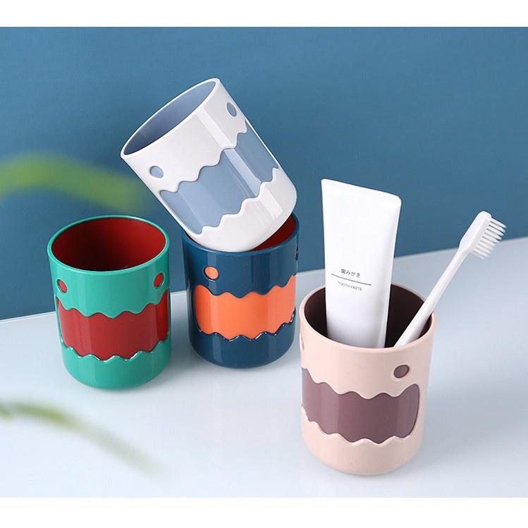Cốc ly nước họa tiết họa hình nhựa cao cấp - màu ngẫu nhiên
