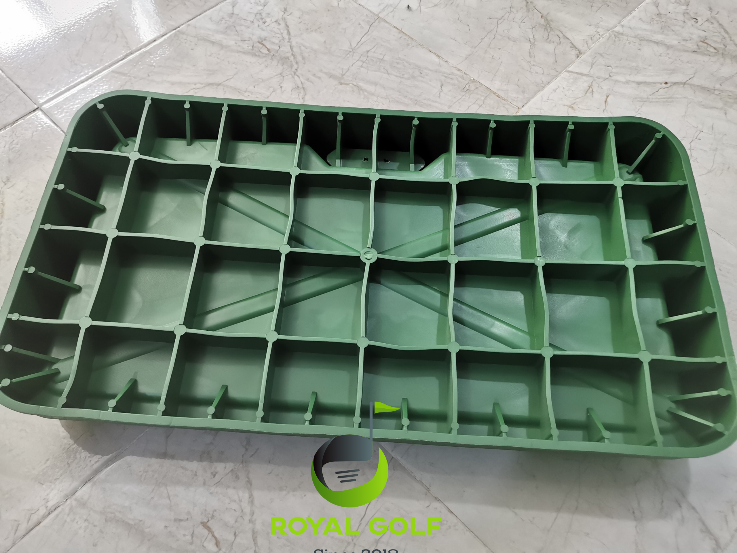 Khay đựng bóng Golf cao cấp bằng cao su