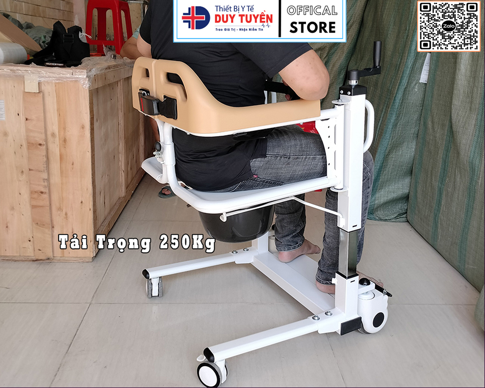 Xe Nâng Hạ Tay Quay Tự Đón Người Bệnh, Đi Tắm Đi Vệ Sinh Tiện Lợi Tải Trọng 250kg