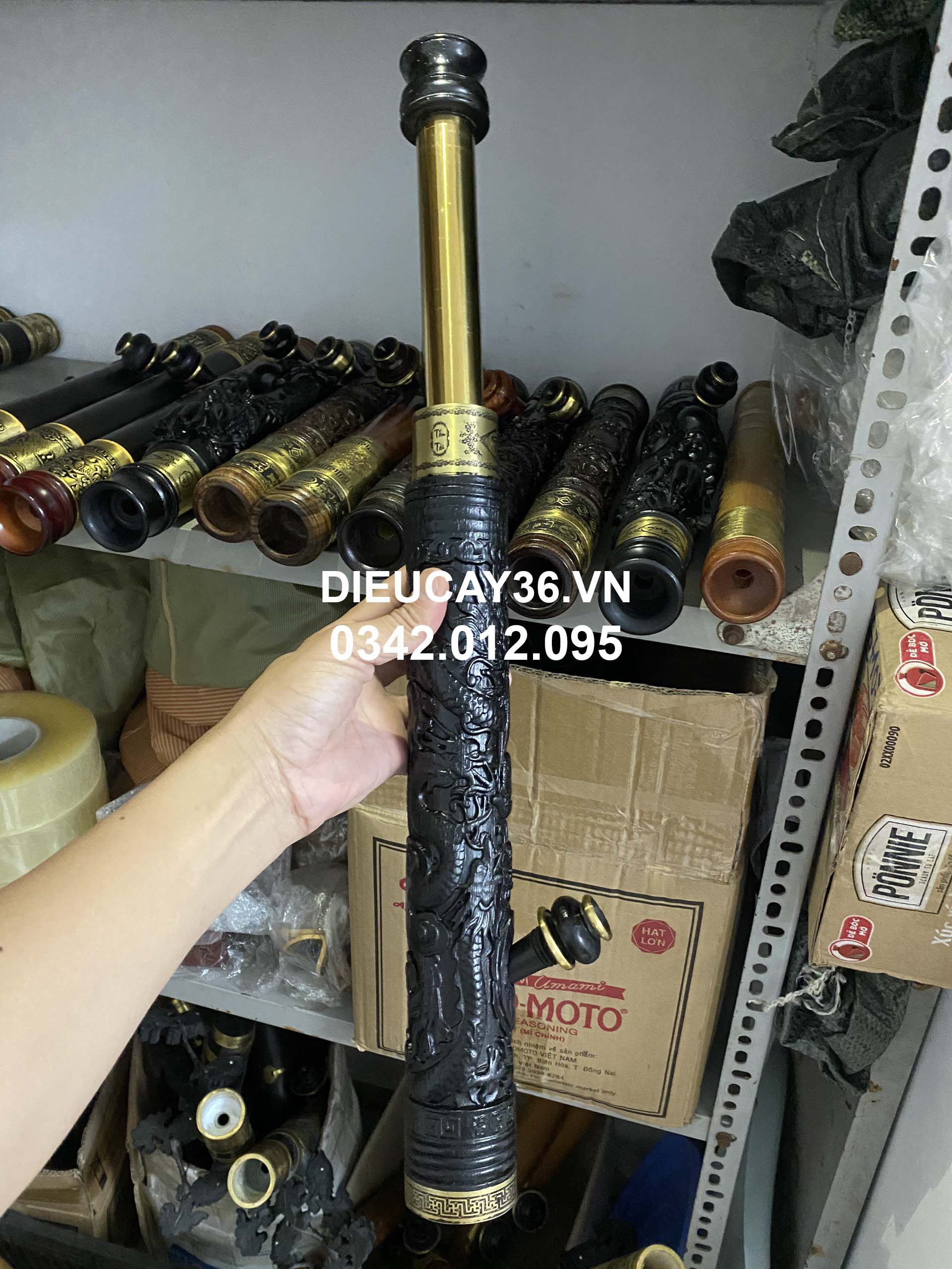 Điếu Cày Gỗ Mun Đen Mini 40Cm Rút 60cm Chống Đổ Nước Khắc Rồng