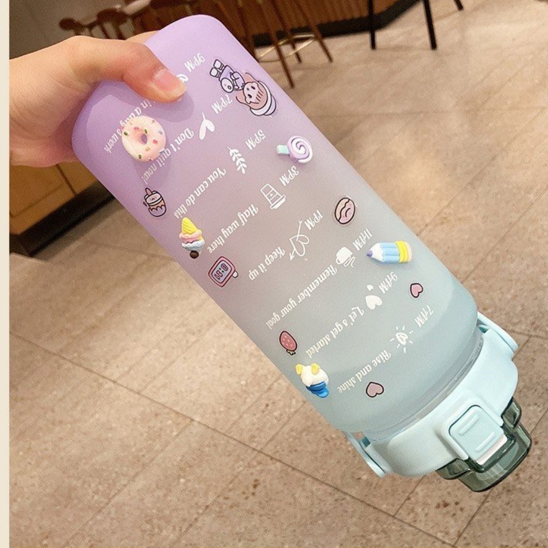 Bình Nước 2 Lít Có Vạch Kẻ Chia ML Cho Mỗi Ngày Kèm Ống Hút Tiện Lợi tặng sticker cute