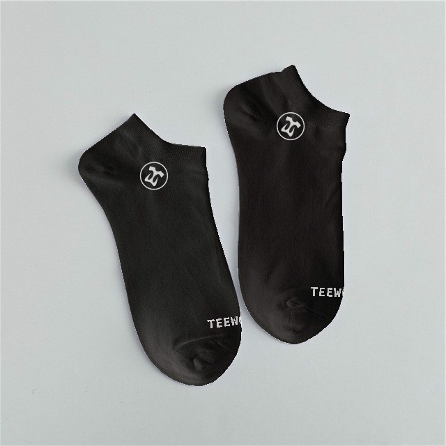 Vớ Teeworld Trắng Đen Unisex Nam Nữ