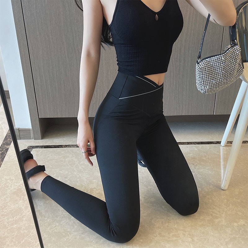 Quần Legging nữ THIẾT KẾ CẠP CHÉO giúp gen bụng, tạo eo thon chipxinhxk