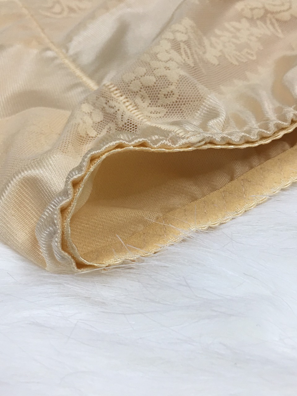 Combo 3 Quần Lót Nữ Gen Nhẹ Cao Cấp Locust 085 – Tôn Dáng, Ôm Vừa Vặn (M–3XL)