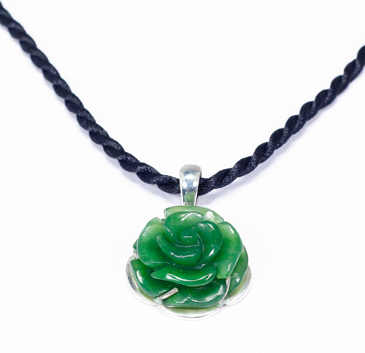 Mặt dây chuyền hoa mẫu đơn ngọc bích bọc bạc mệnh hỏa, mộc - Ngọc Quý Gemstones