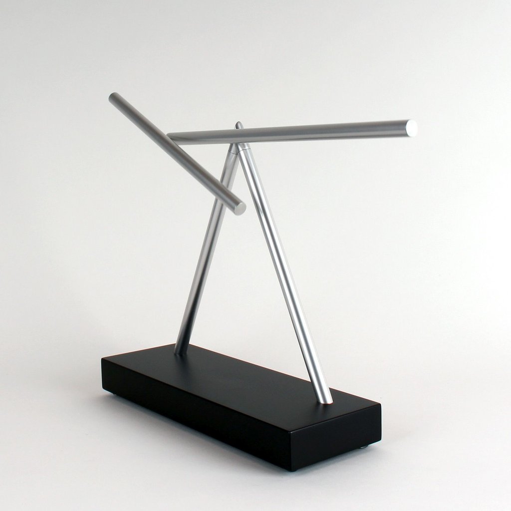 QUÀ TẶNG VĂN PHÒNG THANH LẮC THUYẾT HỖN LOẠN THE SWINGING STICKS TRONG PHIM IRON MAN