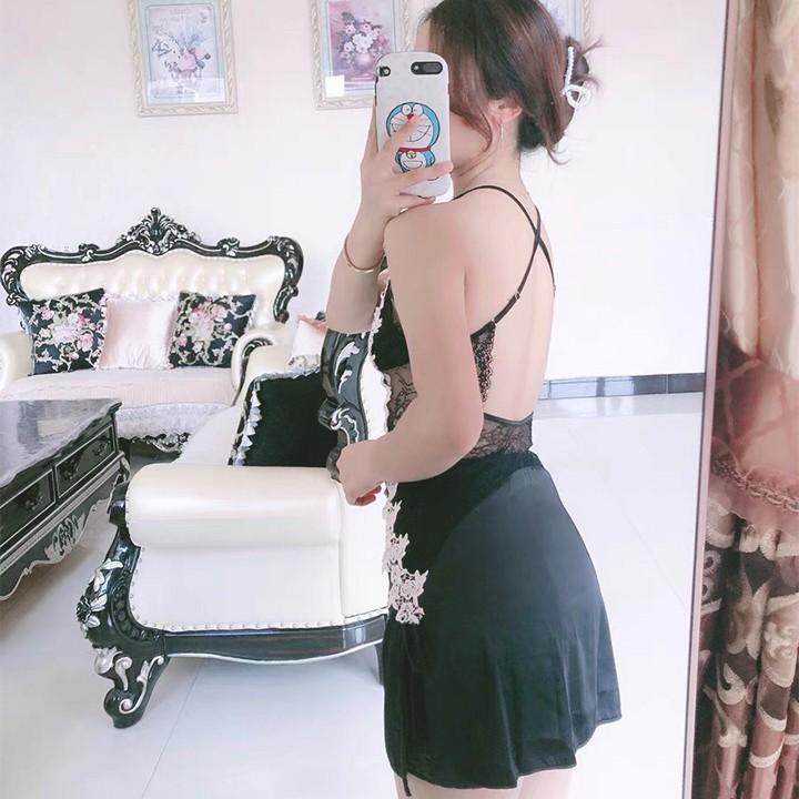 Váy ngủ lụa sexy ren hoa nổi hở lưng dây chéo xẻ tà gợi cảm