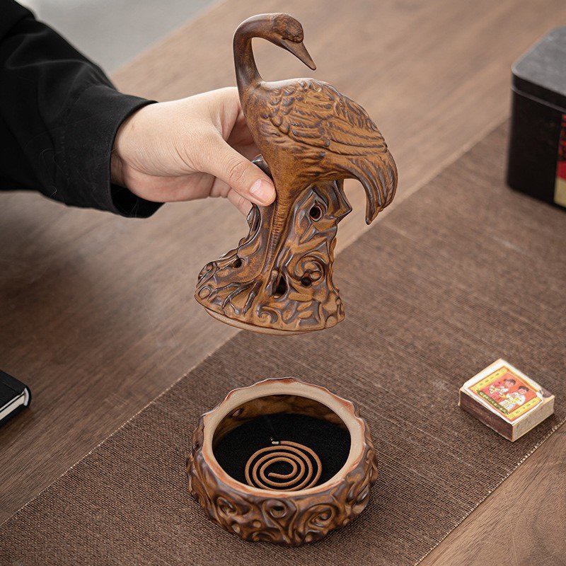 Thác khói xông trầm bầy phong thuỷ hình con Hạc