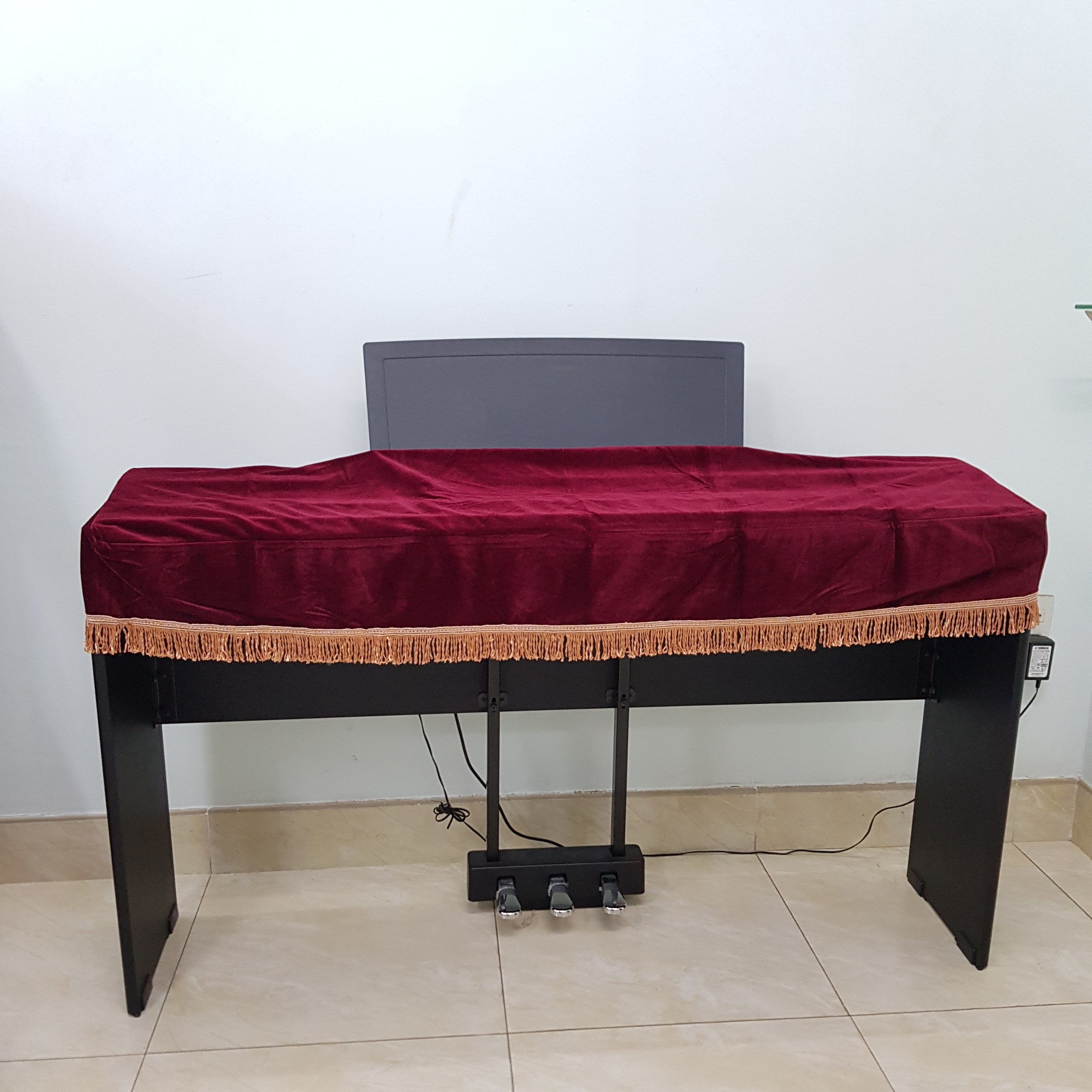 Khăn phủ đàn Piano Điện nhung đỏ