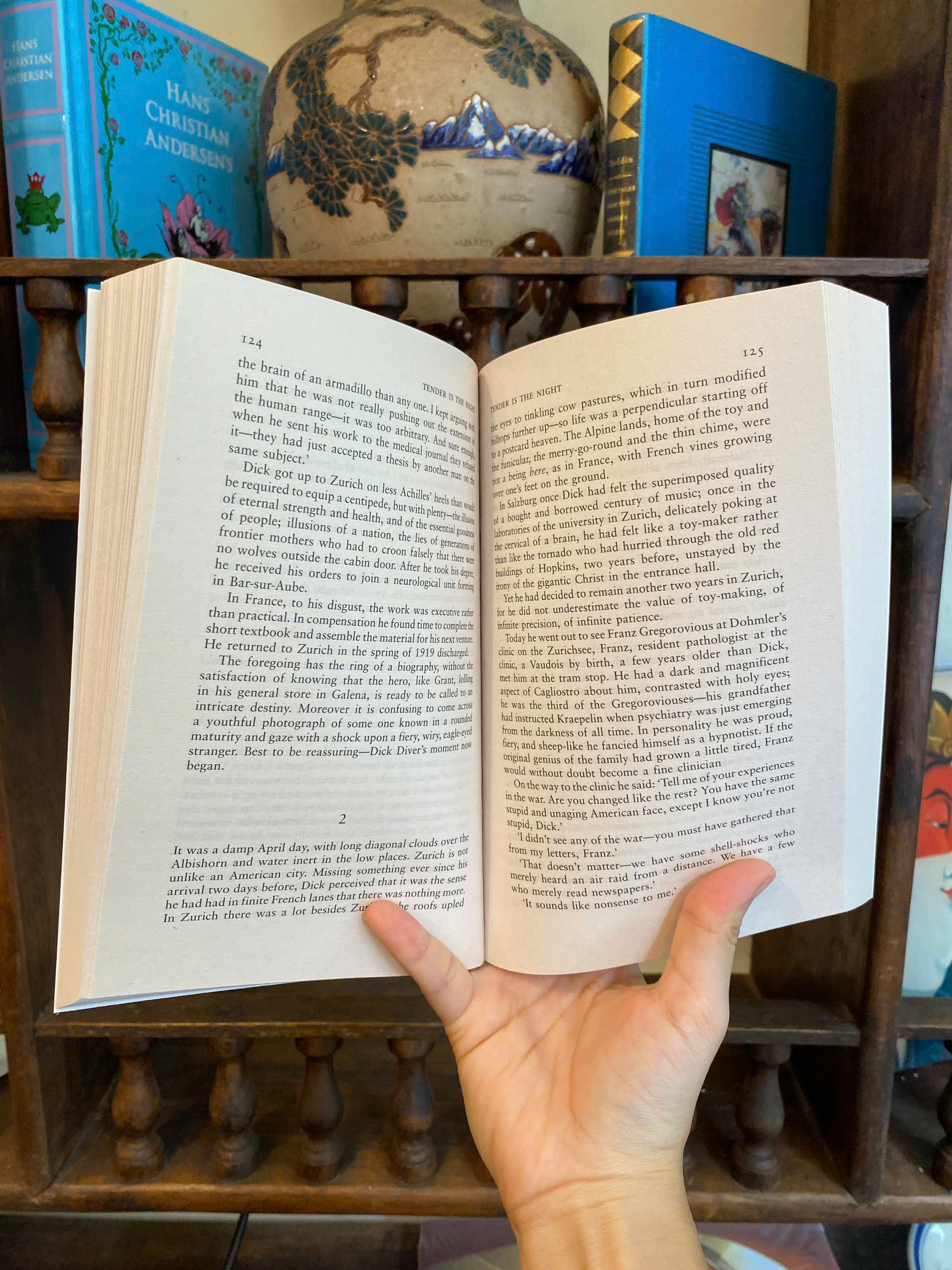 Sách - Tender Is The Night by F. Scott Fitzgerald (Author of The Great Gatsby) | Classics Fiction