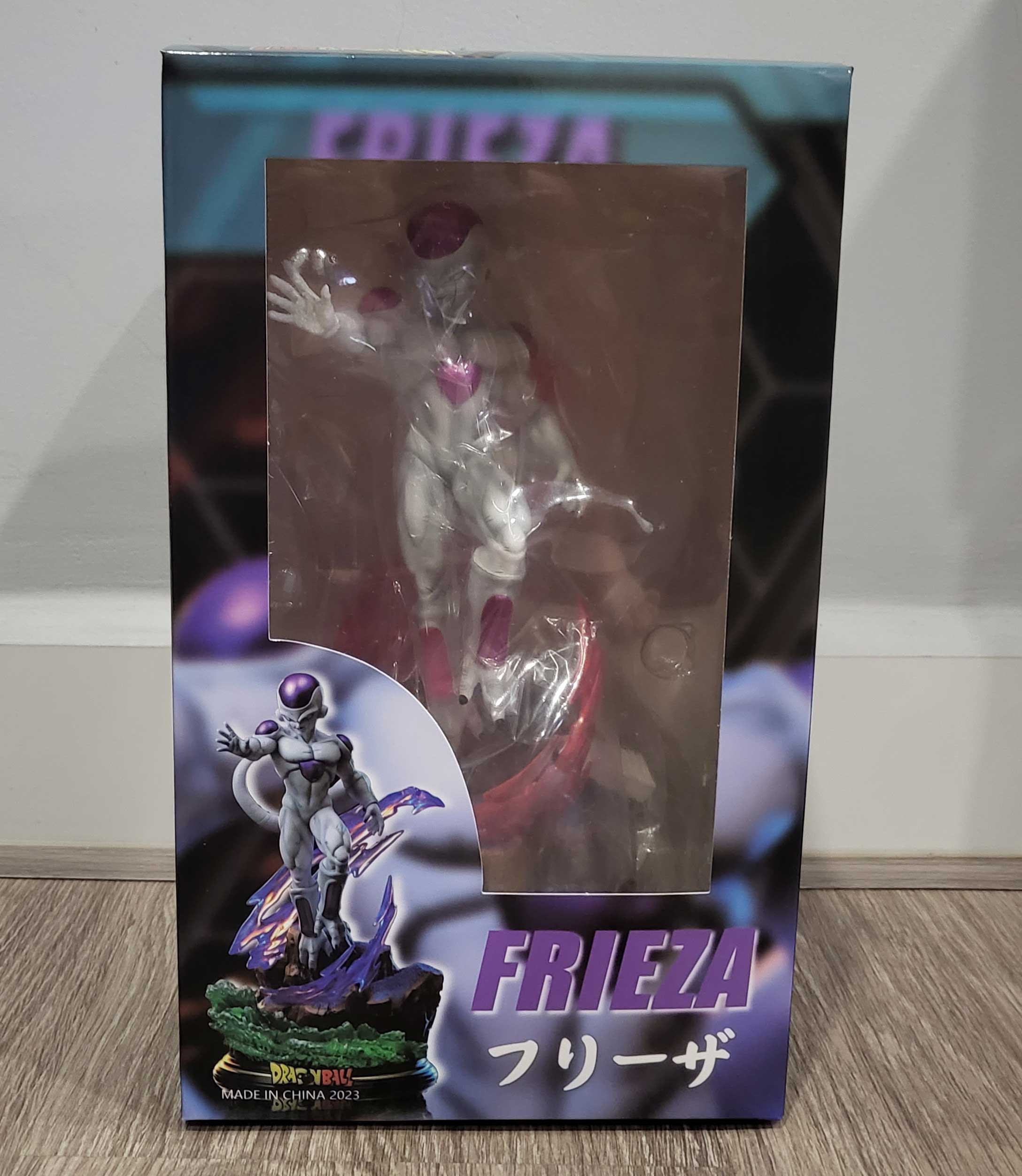 Mô hình Frieza có LED 25 cm - Dragon ball